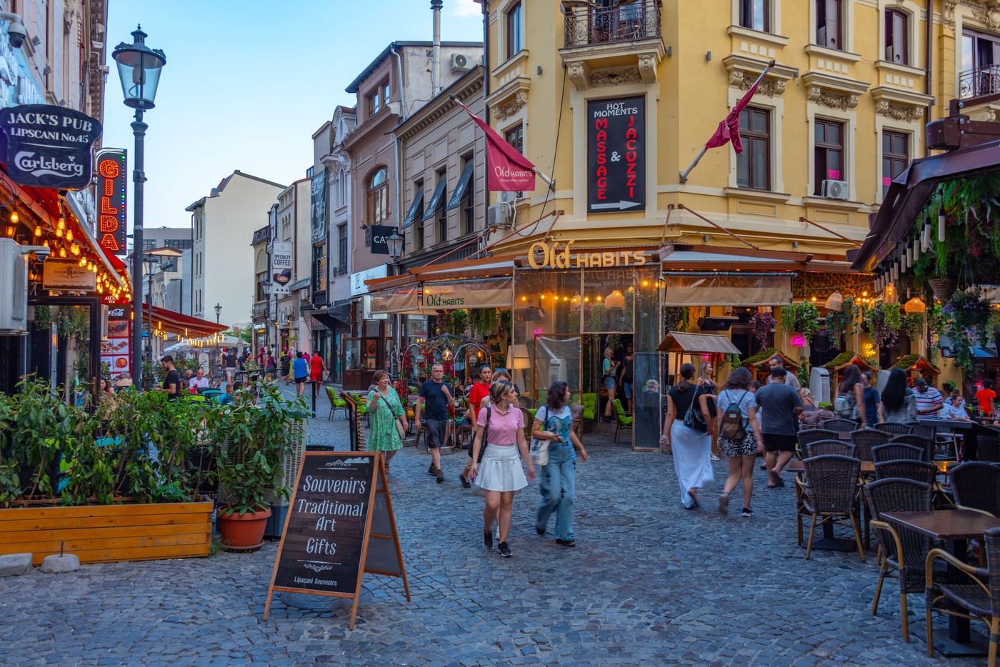 Bucureștiul devine destinația preferată a britanicilor pentru 2026, fiind elogiat ca un oraș frumos și plin de viață Bucureștiul a câștigat titlul de destinație ideală pentru anul 2026 în rândul turiștilor din Regatul Unit, potrivit unui amplu sondaj realizat în rândul britanicilor