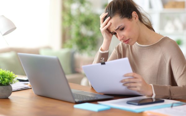 Când Plata Statului Blochează Afacerile: Firme Mici, Pragul Falimentului