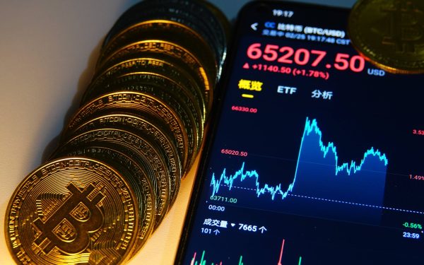 Noul indiciu: adam back, posibilul creator al bitcoin, atracts atenția Un nou capitol în misterul Satoshi Nakamoto, creatorul Bitcoin, a fost deschis de o investigație amplă a publicației The New York Times