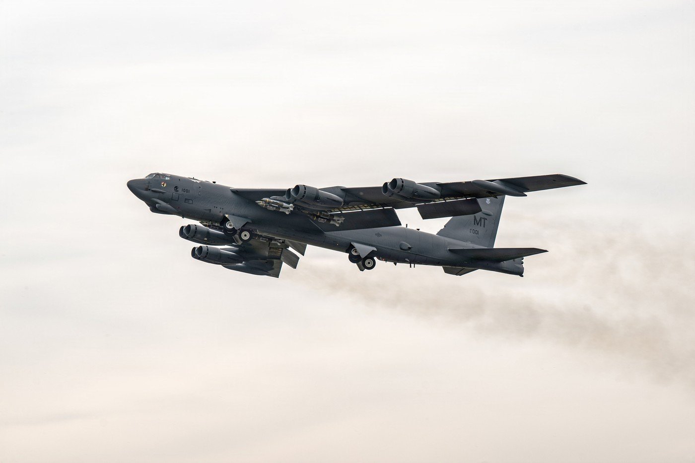 Forțele Aeriene Americane încă se bazează pe vechiul bombardier B-52 Stratofortress, un avion care își are rădăcinile în Al Doilea Război Mondial