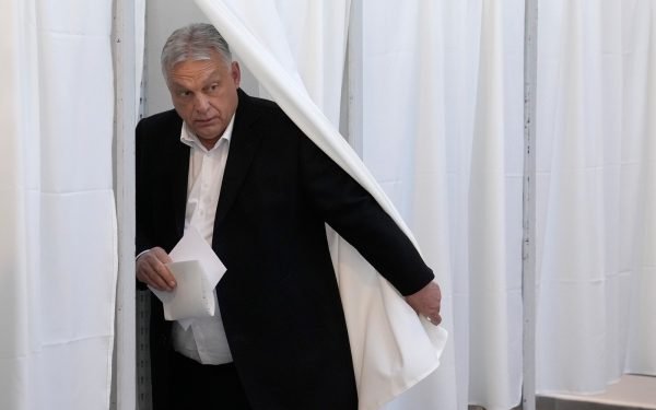 Orban, după scrutin: Alegerile au fost democratice. Sondajele îl dau câștigător pe Tisza