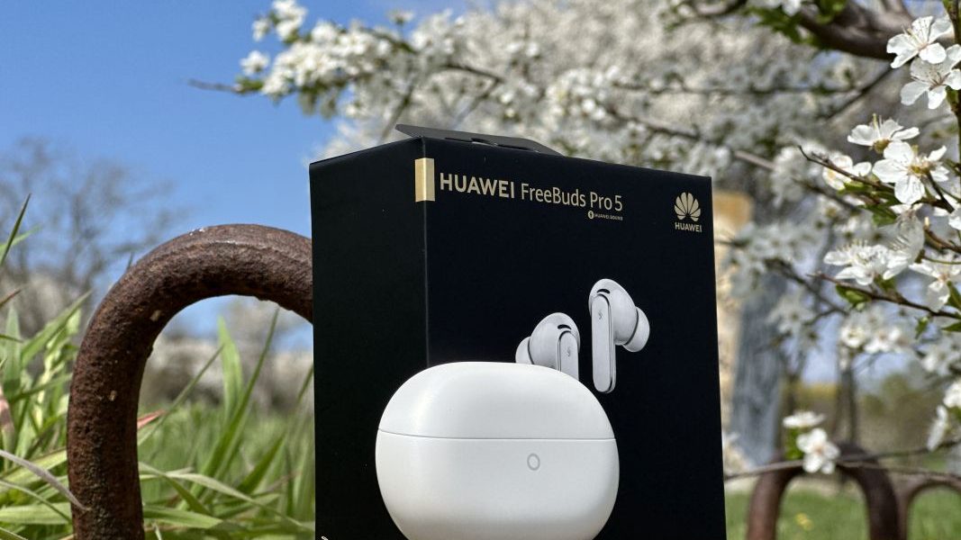 HUAWEI FreeBuds Pro 5: Testăm căștile care te scapă de gălăgie, inclusiv-n metrou
