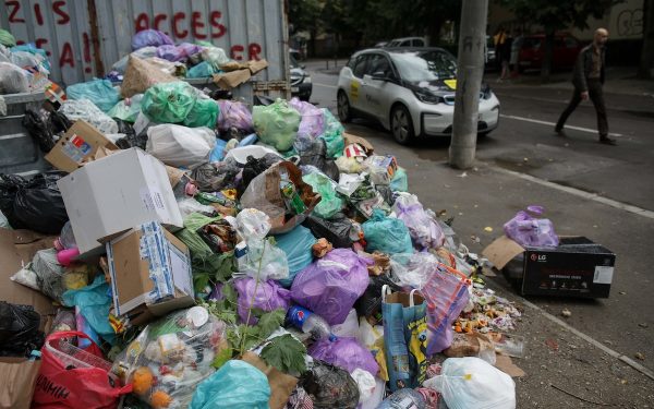 S-a dat startul! Sectorul 1, cu firmă proprie de salubrizare: curățenie și deszăpezire