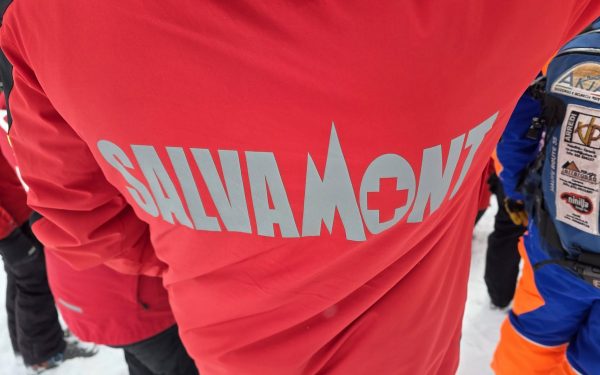 Accident în Făgăraș: Turistă rănită, salvată de salvamontiști