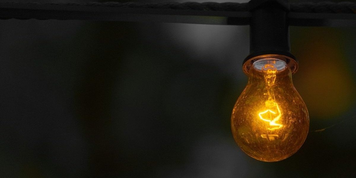 Pană de curent: București și Ilfov, luminate doar de lumânări, 14-17 aprilie 2026