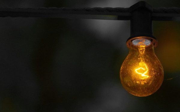 Pană de curent: București și Ilfov, luminate doar de lumânări, 14-17 aprilie 2026