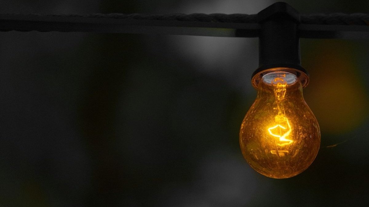 Pană de curent: București și Ilfov, luminate doar de lumânări, 14-17 aprilie 2026