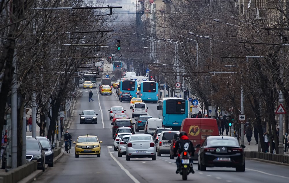 Asigurător francez, în top 3 RCA din România. Cât ne costă, de fapt, polițele?
