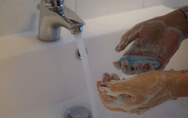 Alertă la București: Ce au găsit medicii în săpunul din spital (VIDEO)