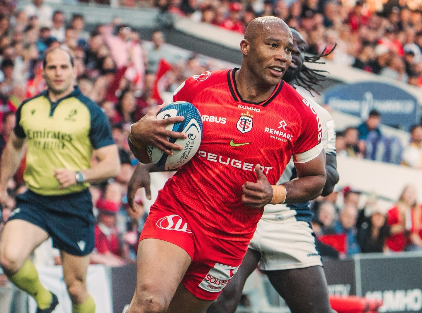 Cel mai titrat club de rugby din Franța, Stade Toulousain, va organiza un stagiu de pregătire la București, între 12 și 14 iunie, pe terenul din Parcul Copilului