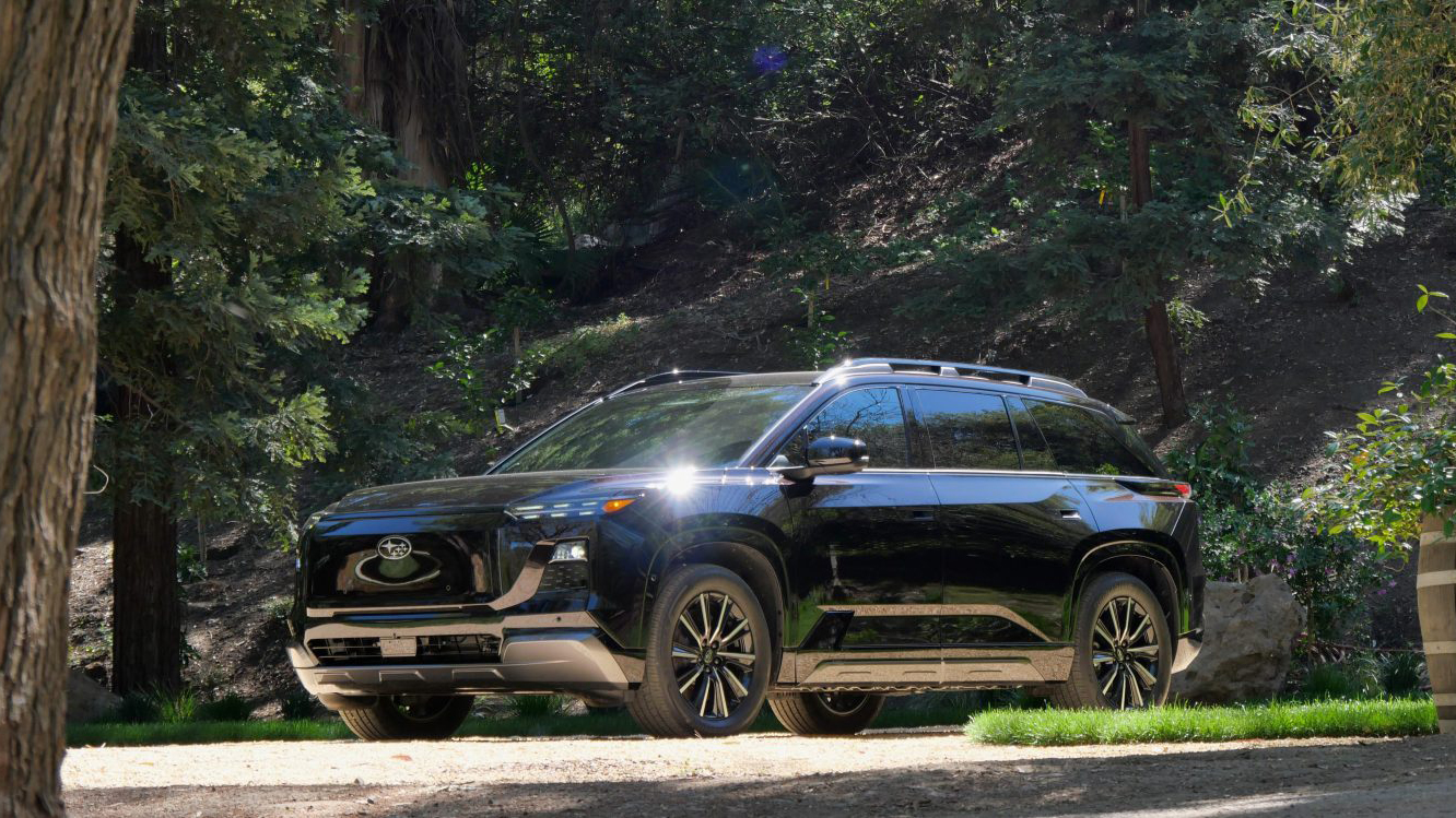 Subaru lansează un SUV electric cu trei rânduri de scaune și autonomie de peste 480 km Noul model de SUV electric de la Subaru a fost dezvăluit recent, marcând o schimbare semnificativă în strategia companiei pentru piața auto din România și nu numai