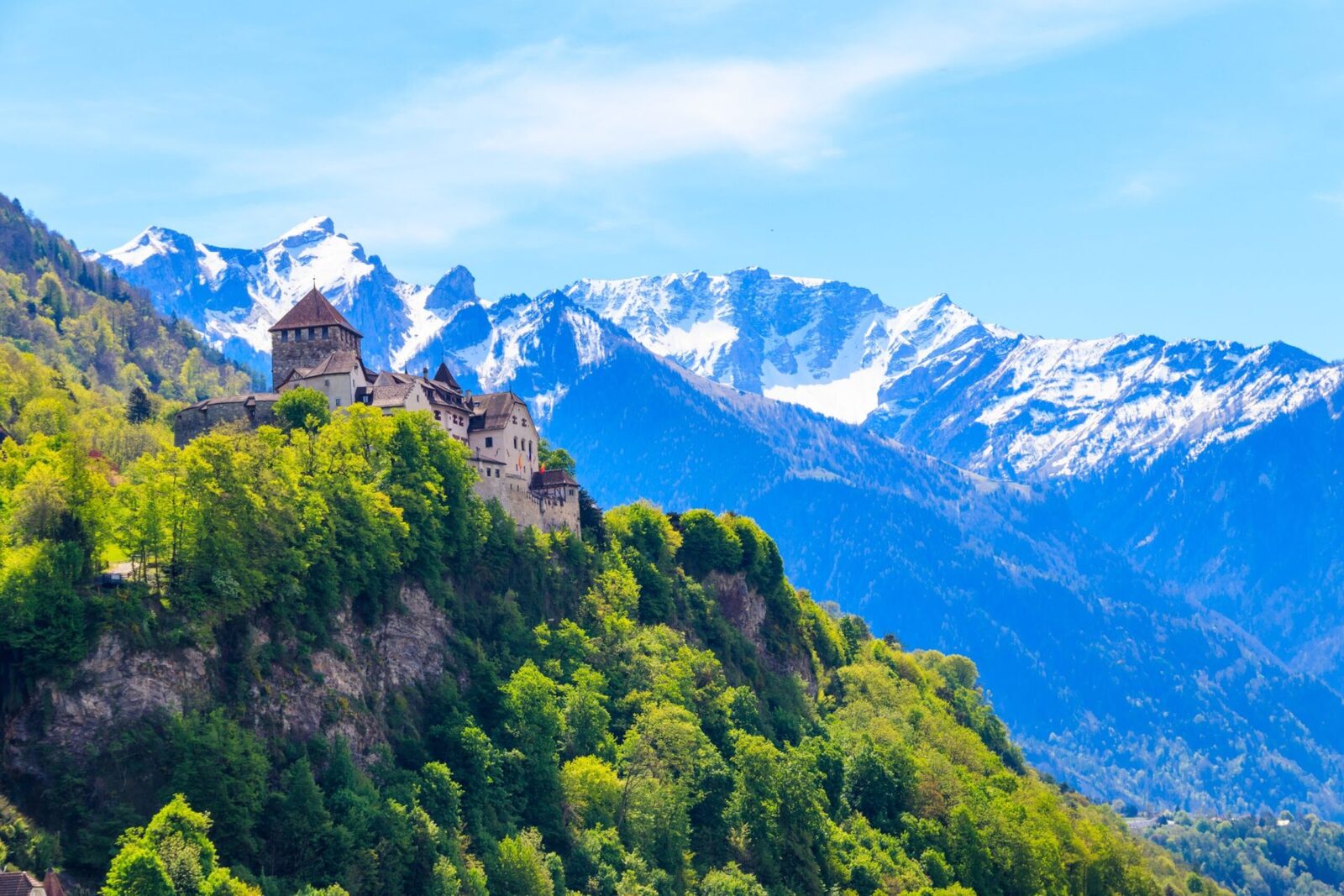 Țara EUROPEI cu peisaje și castele de poveste: Un loc puțin vizitat