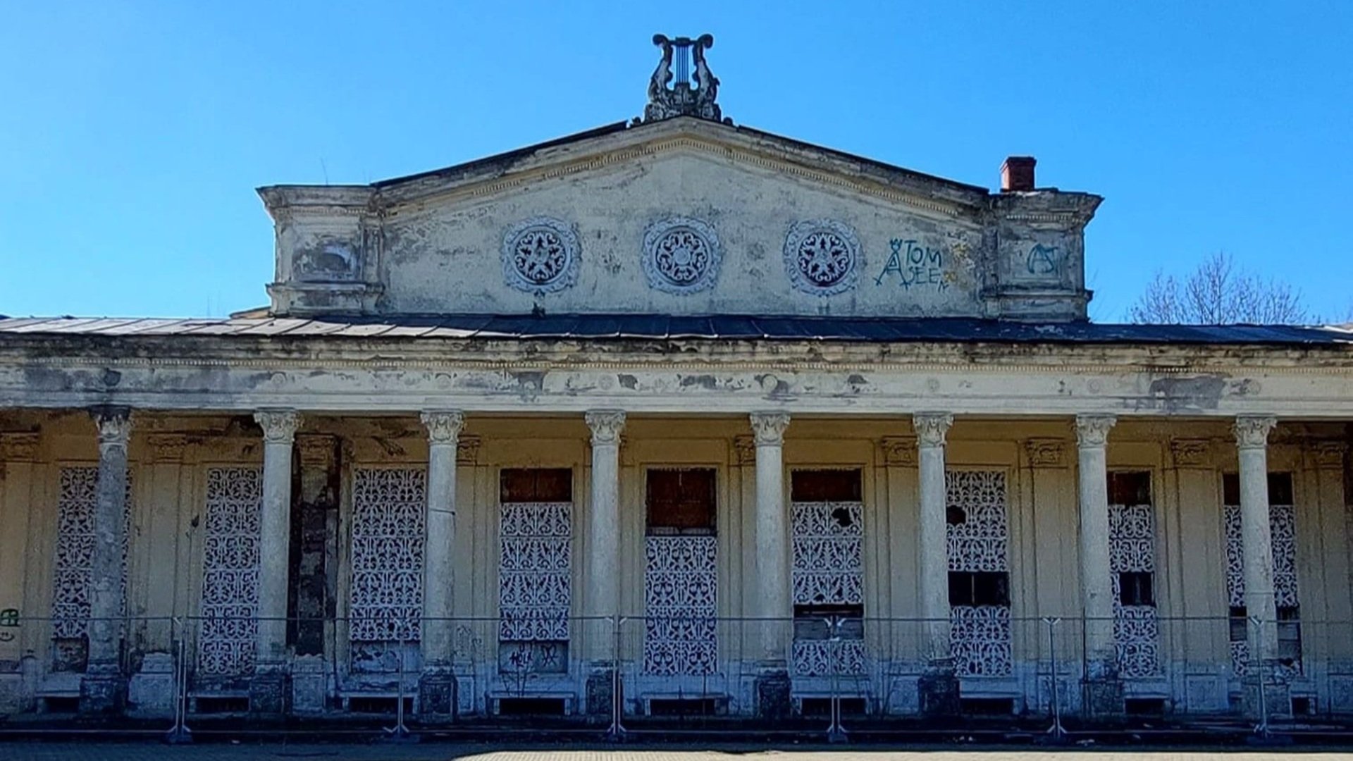 facturi umflate de peste 15.000 de euro la Teatrul de Vară Nicolae Bălcescu și un ansamblu educațional din Sectorul 1