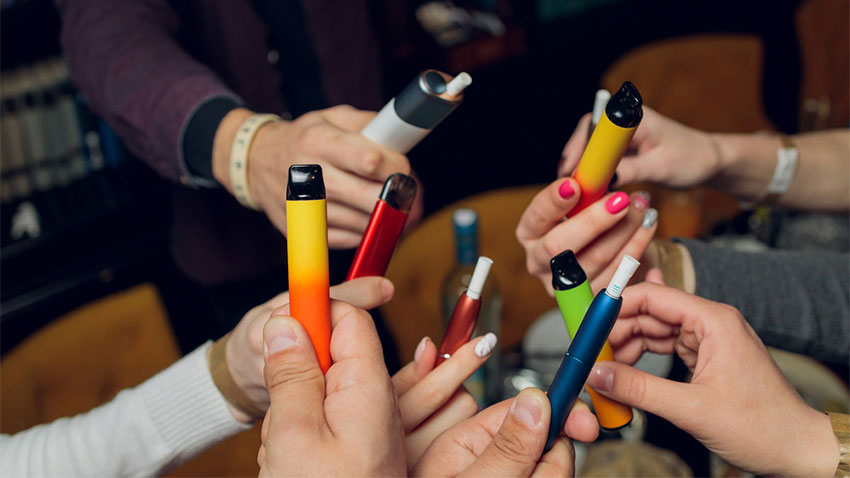 Vape-urile, ținte ale noilor reguli: Schimbări majore în spațiul public!
