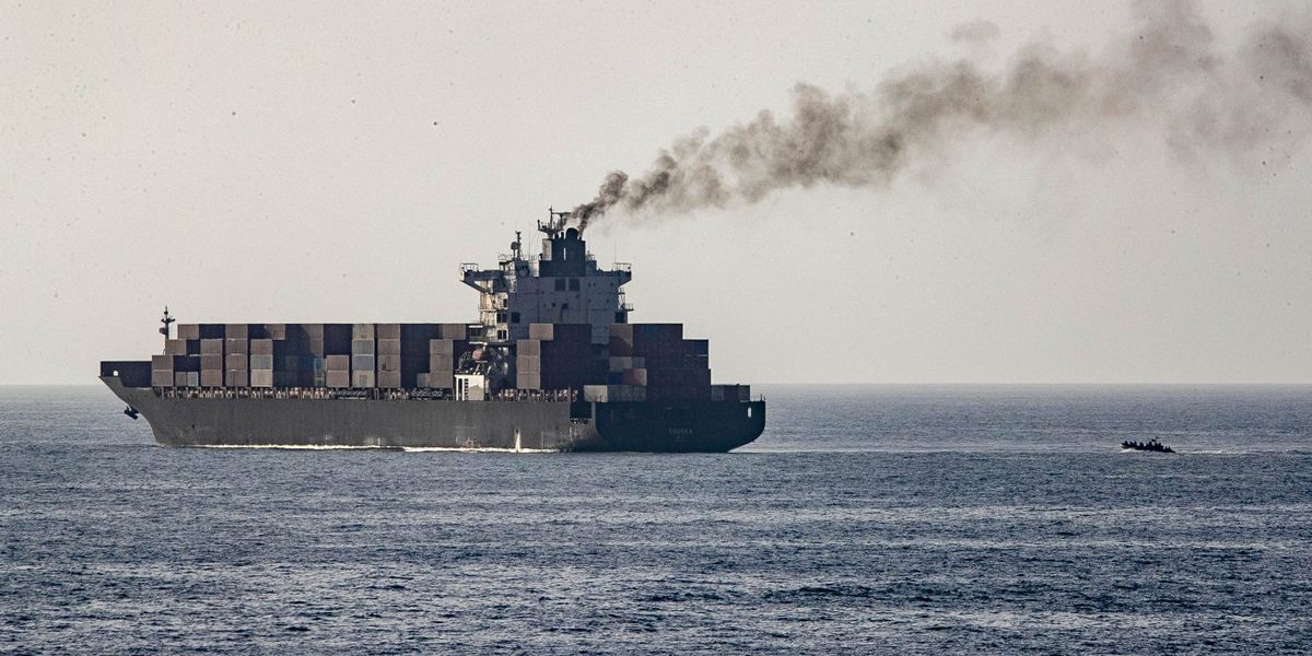 Iranul, la negocieri SUB ACORD cu SUA: Xi cere Ormuz, Trump blochează naval