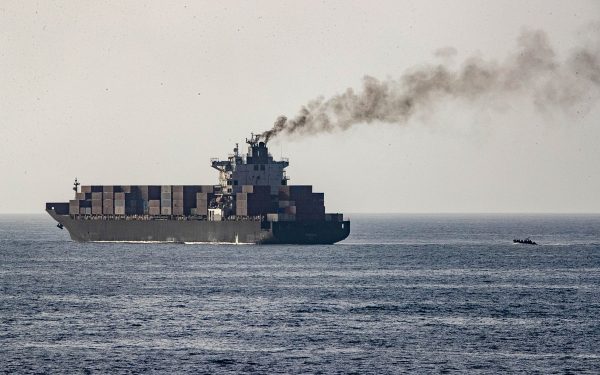 Iranul, la negocieri SUB ACORD cu SUA: Xi cere Ormuz, Trump blochează naval