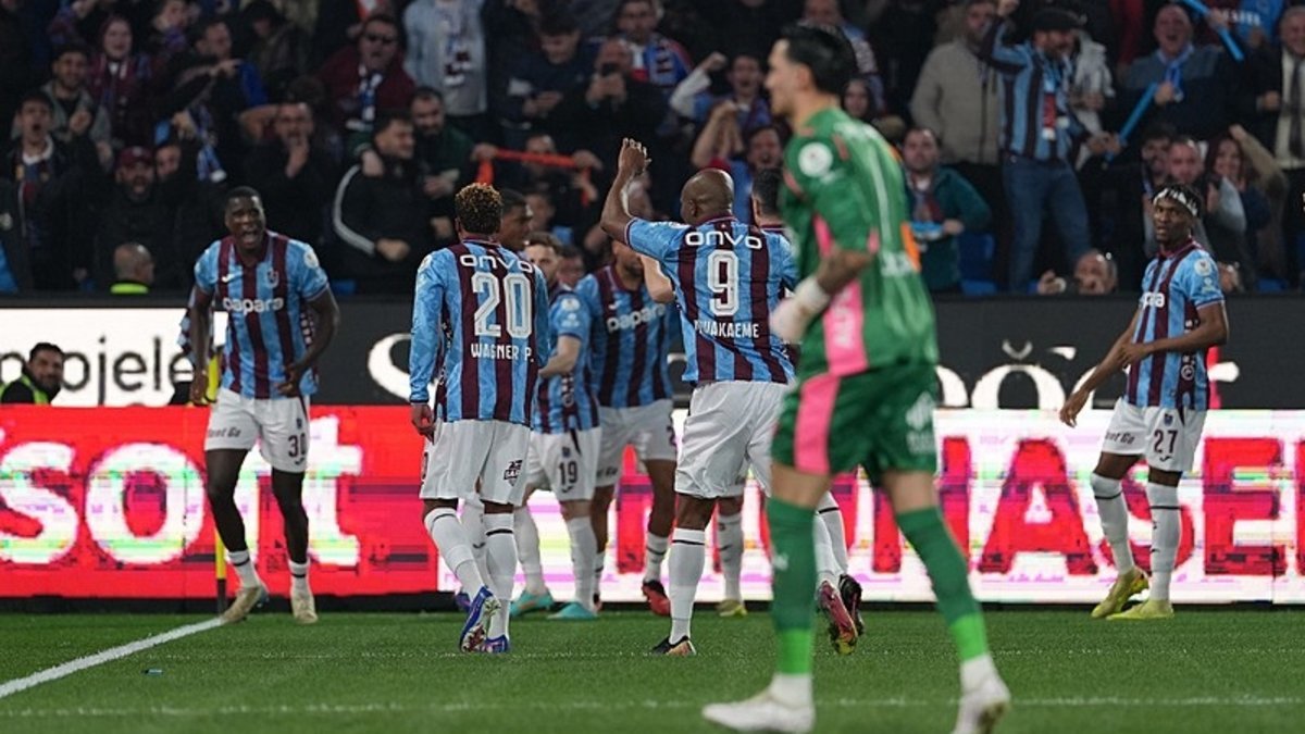 Trabzonspor îl bate pe Galatasaray cu Onuachu și Nwaiwu