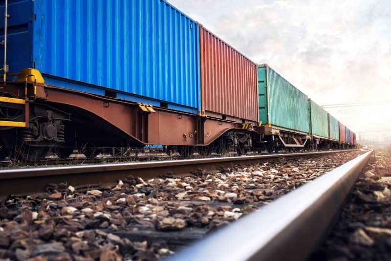 Transportul feroviar de mărfuri în România a înregistrat o scădere de 5,7% în 2025 față de anul precedent, conform datelor centralizate de Institutul Național de Statistică (INS) și citate de Agerpres