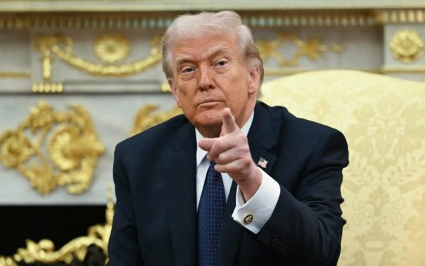 Trump blochează Strâmtoarea Ormuz: Marina SUA deminare, tensiuni maxime