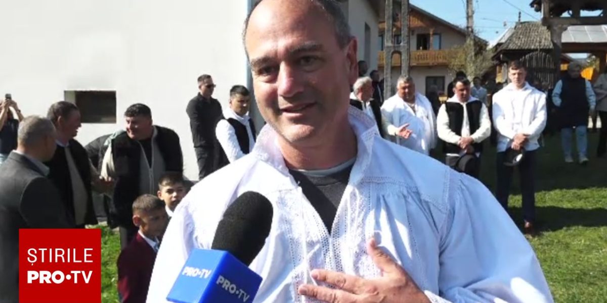 Americanul, fascinat de Paștele din Breb: „Îmi place mult România”