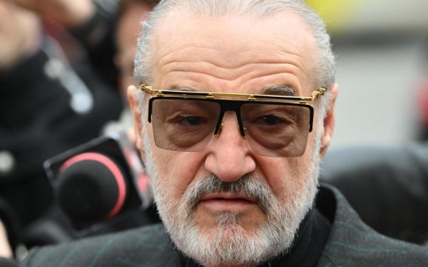 Becali, prins de Paște cu viteză: 109 km/h unde limita era 40, a rămas fără permis