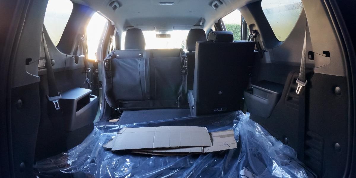 Băiat de 9 ani, Sechestrat de tatăl său într-o dubă: Nu a făcut duș de doi ani