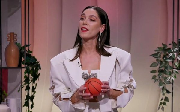 Irina Fodor dă startul la Chefi la Cuțite: Ce super-avantaj surpriză?