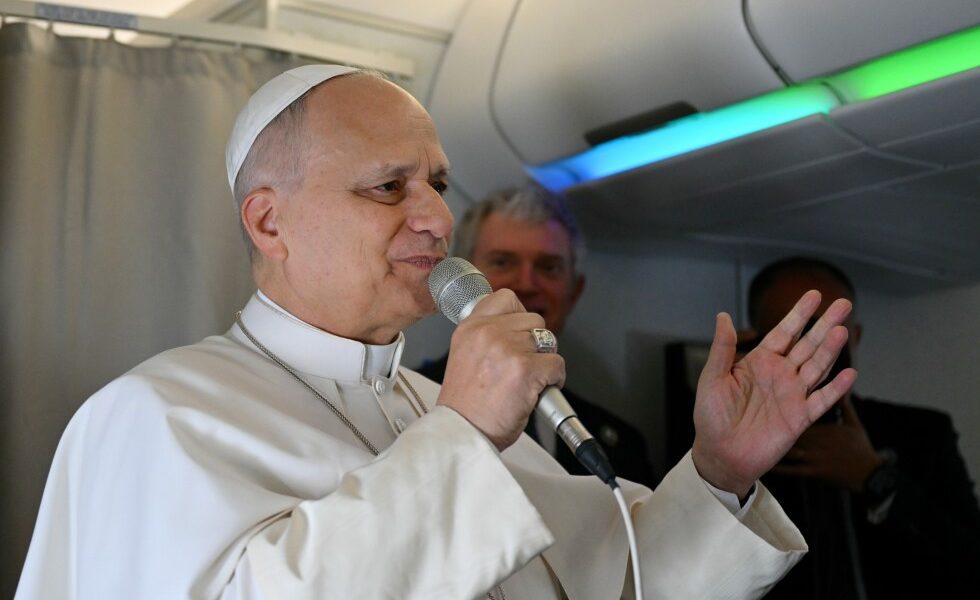 Trump refuză să își ceară scuze Papei Leon