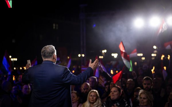 Orban, învins în alegeri: Ungaria schimbă macazul politic