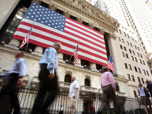 Investitorii bogați au încercat să retragă peste 20 de miliarde de dolari din fondurile de credit, generând îngrijorări serioase cu privire la stabilitatea sectorului financiar