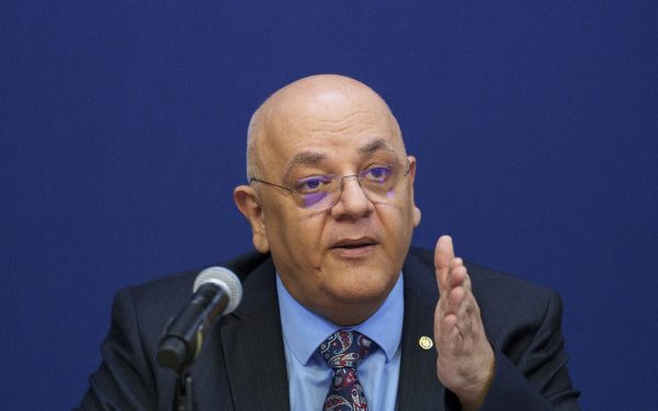 Arafat, după 10 ani: Cum a ales asiguratorul elicopterul prăbușit în Moldova
