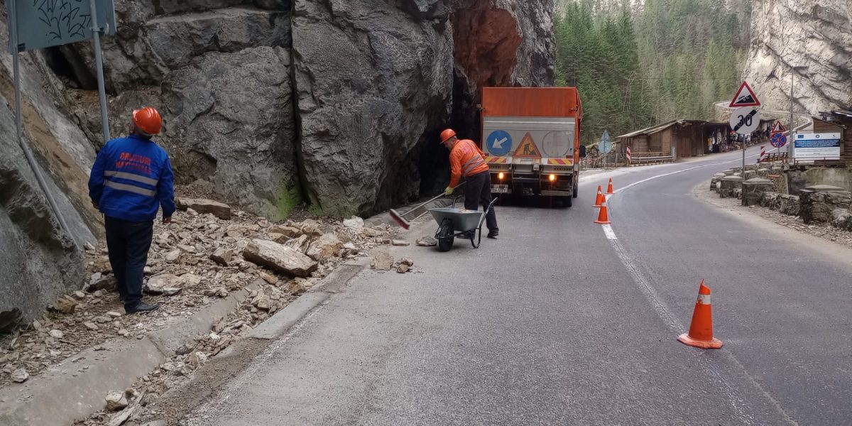 Atenție în Cheile Bicazului: Pericol de căderi de pietre, autoritățile avertizează!