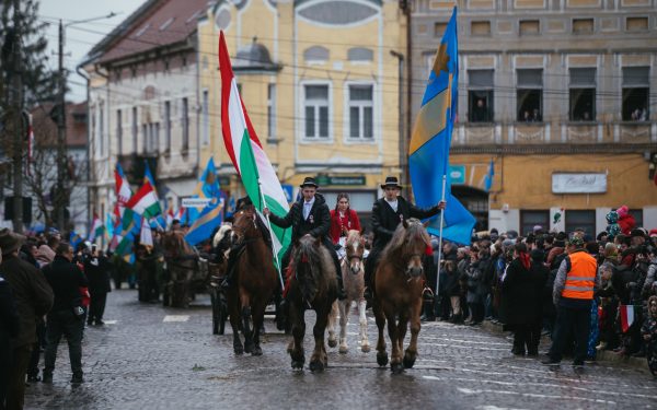 Maghiarii din România, mobilizare istorică la votul din Ungaria?