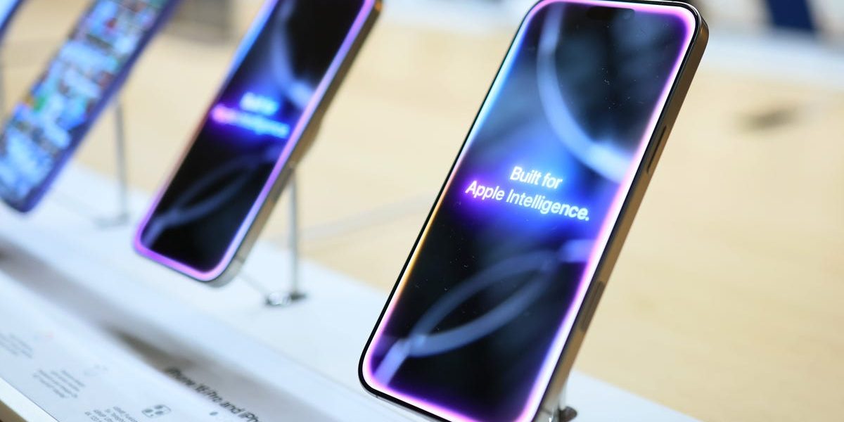 Apple, amendă URIAȘĂ pentru Siri: Cine poate primi bani