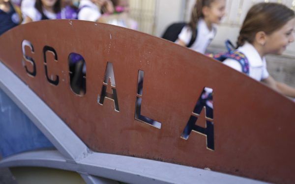 Deputat liberal, scandal la școală: „Pauza de 5 minute, o bătaie de joc”