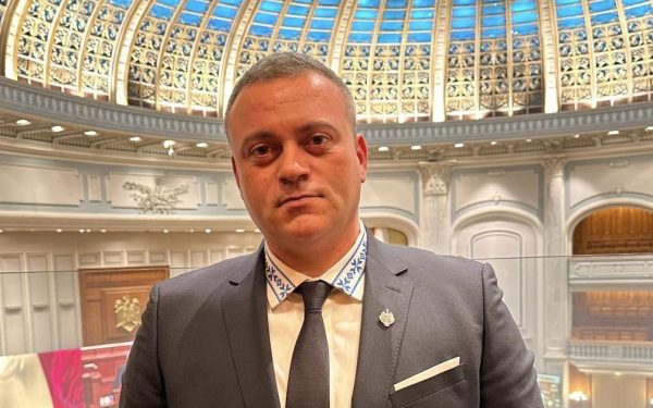 Deputat PSD, transfug la PNL, ales inițial pe lista Dianei Șoșoacă