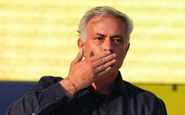 S-a terminat: Jose Mourinho a semnat!