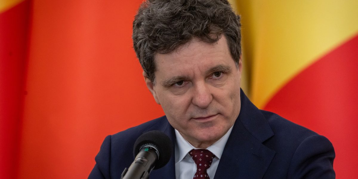 Opoziția dă startul: Procedura de demitere a lui Nicușor Dan, inițiată