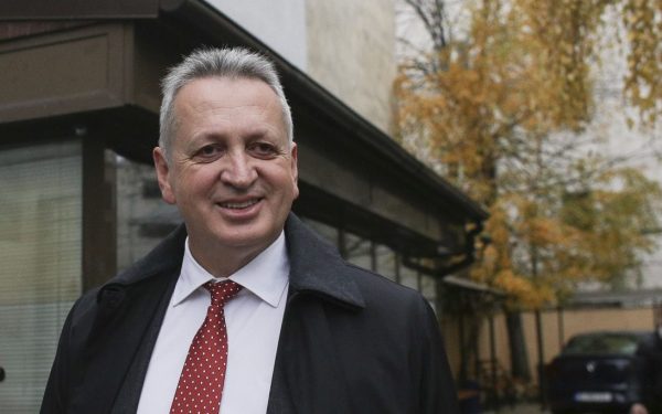 Predoiu, „rețeaua perfectă”: În timp ce unii au principii, alții construiesc relații