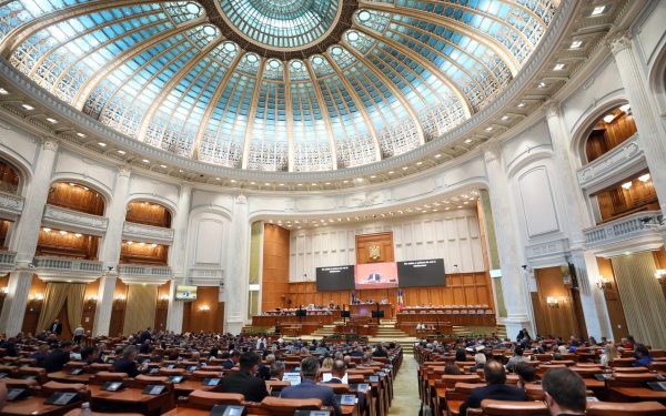 A doua zi de Rusaliile catolice, liberă pentru o parte dintre deputați. Calendarul zilelor libere din 2026