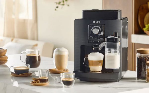Espressorul KRUPS cu lapte, la preț bombă: 1199 lei și voucher cadou!