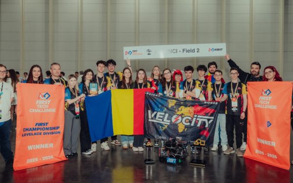 România, campioană la robotică în SUA: Tinerii eroi scriu istorie, Nicușor Dan felicită