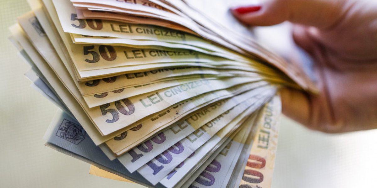 Record la Pilonul 2: Românii au virat peste 2 miliarde lei în februarie
