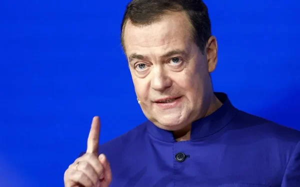 Medvedev, maestru AI: Macron, Merz și von der Leyen, speriați-n video