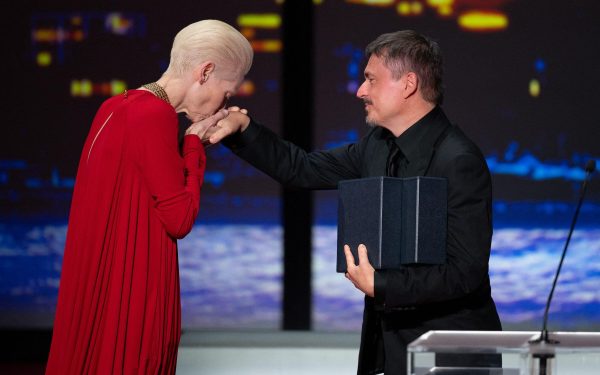 Mungiu, DIN NOU pe covorul roșu la Cannes: Al doilea Palme d’Or
