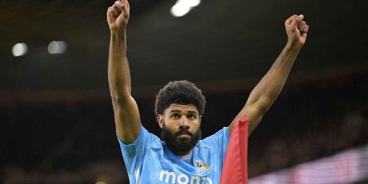 Wolves iau ținta: interesul pentru atacantul de la Coventry s-a răcit