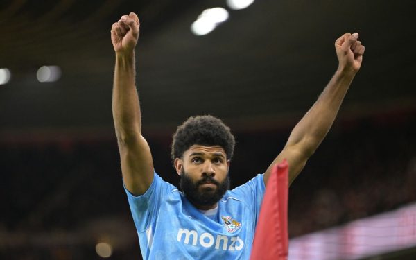 Wolves iau ținta: interesul pentru atacantul de la Coventry s-a răcit