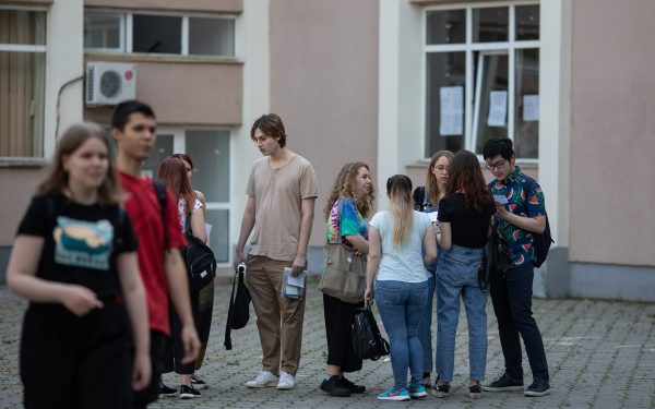 Bac pe caniculă: teste sub presiune și măsuri pentru elevi
