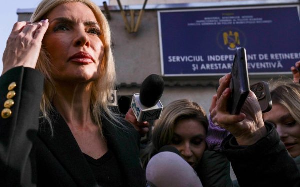 Vicol depune plângere penală la Mureșan: „Aservit străinilor, mă amenință”