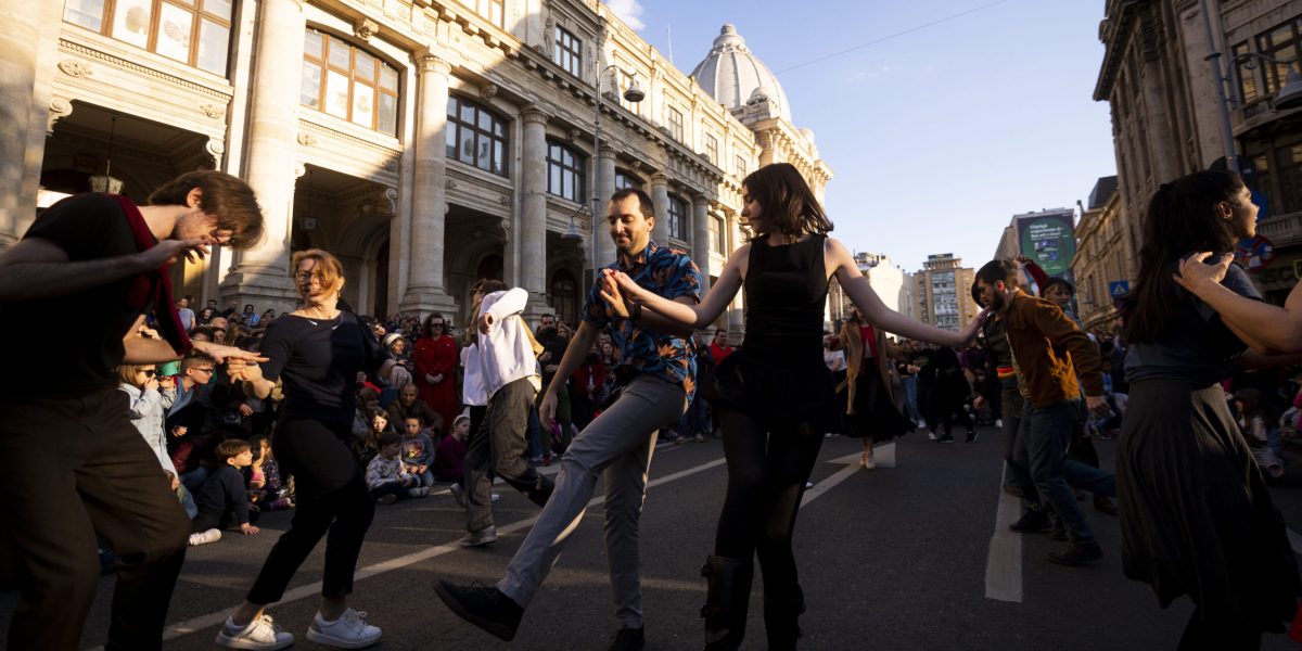 Calea Victoriei, pietonală duminică. Vezi programul „Străzi deschise”